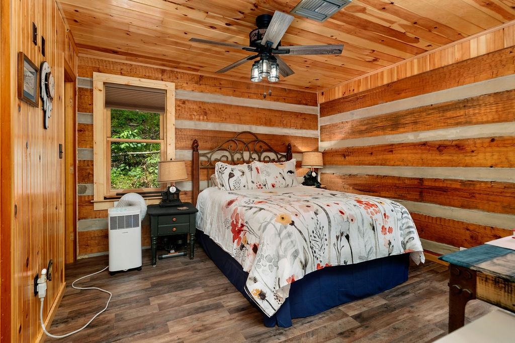 1063 S HIGH VALLEY DR, MONTEREY, Virginia 24465, 2 Bedrooms Bedrooms, ,2 BathroomsBathrooms,Residential,Knight,1063 S HIGH VALLEY DR,674995 MLS # 674995 1063 S HIGH VALLEY DR, MONTEREY, Virginia 24465, 2 Bedrooms Bedrooms, ,2 BathroomsBathrooms,Residential,Knight,1063 S HIGH VALLEY DR,674995 MLS # 674995