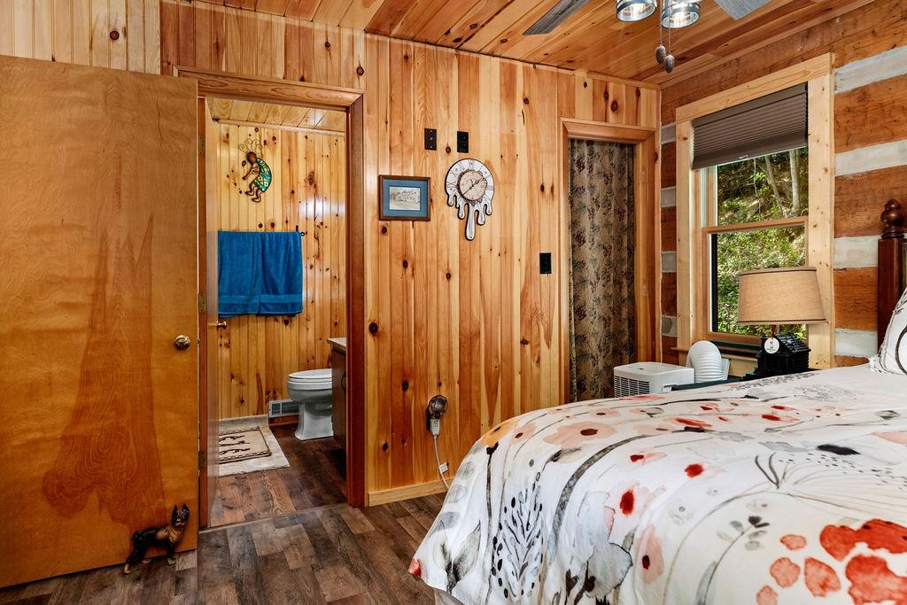 1063 S HIGH VALLEY DR, MONTEREY, Virginia 24465, 2 Bedrooms Bedrooms, ,2 BathroomsBathrooms,Residential,Knight,1063 S HIGH VALLEY DR,674995 MLS # 674995 1063 S HIGH VALLEY DR, MONTEREY, Virginia 24465, 2 Bedrooms Bedrooms, ,2 BathroomsBathrooms,Residential,Knight,1063 S HIGH VALLEY DR,674995 MLS # 674995