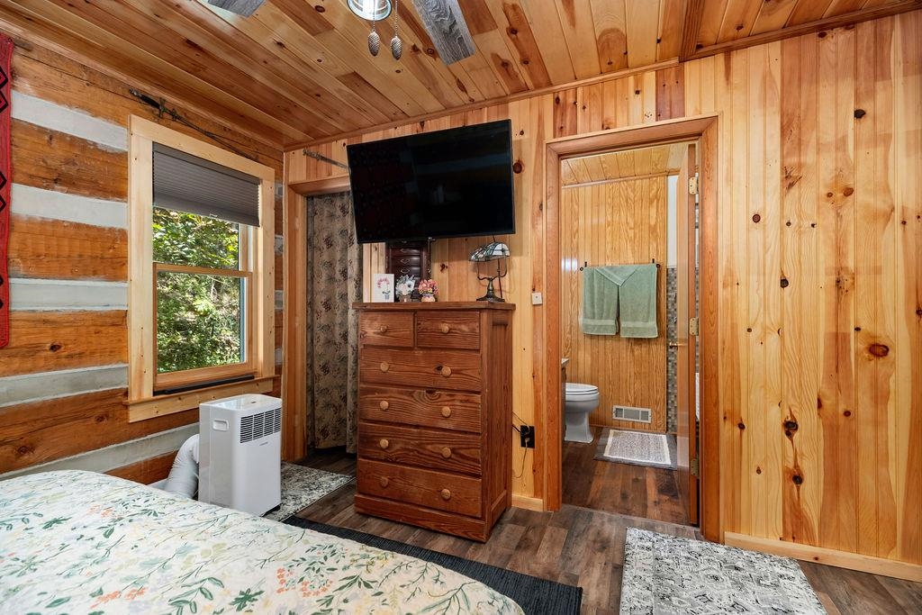 1063 S HIGH VALLEY DR, MONTEREY, Virginia 24465, 2 Bedrooms Bedrooms, ,2 BathroomsBathrooms,Residential,Knight,1063 S HIGH VALLEY DR,674995 MLS # 674995 1063 S HIGH VALLEY DR, MONTEREY, Virginia 24465, 2 Bedrooms Bedrooms, ,2 BathroomsBathrooms,Residential,Knight,1063 S HIGH VALLEY DR,674995 MLS # 674995