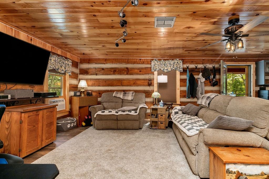 1063 S HIGH VALLEY DR, MONTEREY, Virginia 24465, 2 Bedrooms Bedrooms, ,2 BathroomsBathrooms,Residential,Knight,1063 S HIGH VALLEY DR,674995 MLS # 674995 1063 S HIGH VALLEY DR, MONTEREY, Virginia 24465, 2 Bedrooms Bedrooms, ,2 BathroomsBathrooms,Residential,Knight,1063 S HIGH VALLEY DR,674995 MLS # 674995