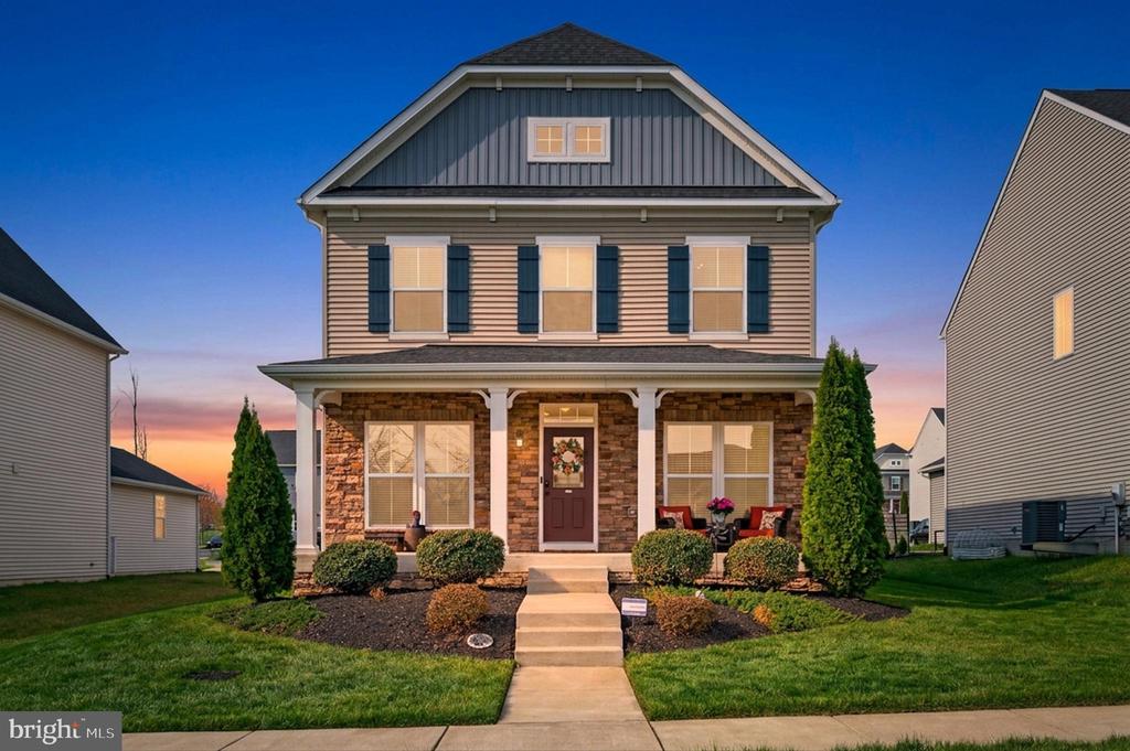 7002 COURTHOUSE COMMONS BLVD, SPOTSYLVANIA, Virginia 22553, 4 Bedrooms Bedrooms, ,3 BathroomsBathrooms,Residential,7002 COURTHOUSE COMMONS BLVD,VASP2040168 MLS # VASP2040168