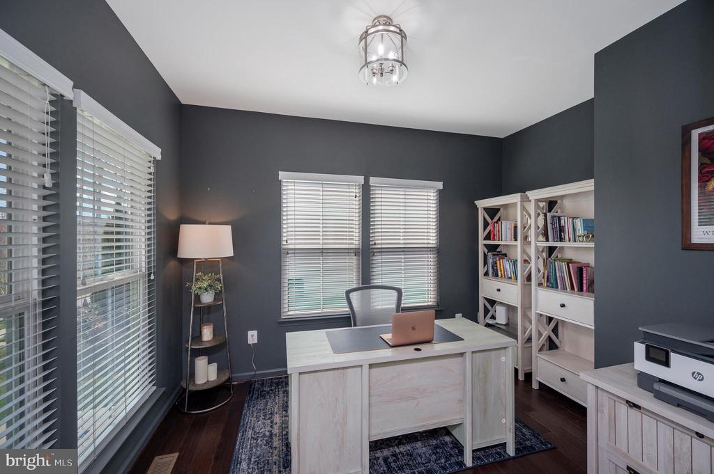 7002 COURTHOUSE COMMONS BLVD, SPOTSYLVANIA, Virginia 22553, 4 Bedrooms Bedrooms, ,3 BathroomsBathrooms,Residential,7002 COURTHOUSE COMMONS BLVD,VASP2040168 MLS # VASP2040168