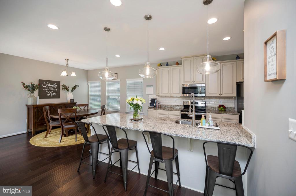 7002 COURTHOUSE COMMONS BLVD, SPOTSYLVANIA, Virginia 22553, 4 Bedrooms Bedrooms, ,3 BathroomsBathrooms,Residential,7002 COURTHOUSE COMMONS BLVD,VASP2040168 MLS # VASP2040168