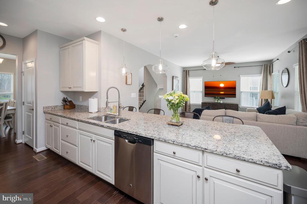 7002 COURTHOUSE COMMONS BLVD, SPOTSYLVANIA, Virginia 22553, 4 Bedrooms Bedrooms, ,3 BathroomsBathrooms,Residential,7002 COURTHOUSE COMMONS BLVD,VASP2040168 MLS # VASP2040168