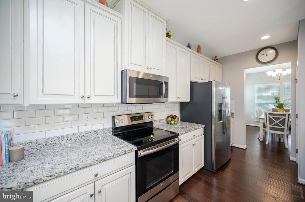 7002 COURTHOUSE COMMONS BLVD, SPOTSYLVANIA, Virginia 22553, 4 Bedrooms Bedrooms, ,3 BathroomsBathrooms,Residential,7002 COURTHOUSE COMMONS BLVD,VASP2040168 MLS # VASP2040168