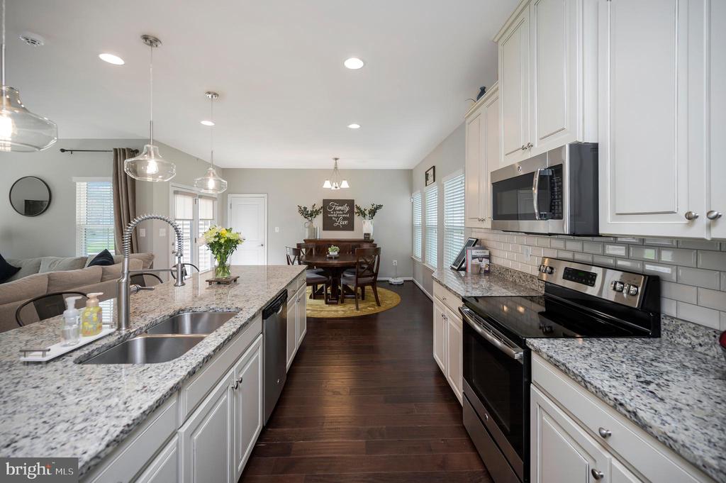 7002 COURTHOUSE COMMONS BLVD, SPOTSYLVANIA, Virginia 22553, 4 Bedrooms Bedrooms, ,3 BathroomsBathrooms,Residential,7002 COURTHOUSE COMMONS BLVD,VASP2040168 MLS # VASP2040168