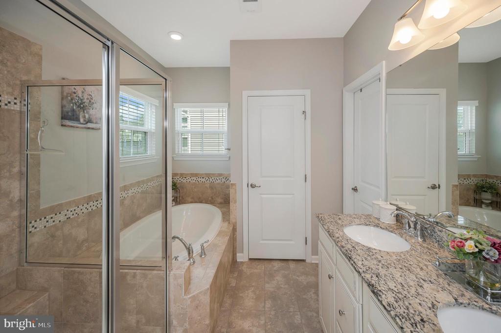 7002 COURTHOUSE COMMONS BLVD, SPOTSYLVANIA, Virginia 22553, 4 Bedrooms Bedrooms, ,3 BathroomsBathrooms,Residential,7002 COURTHOUSE COMMONS BLVD,VASP2040168 MLS # VASP2040168