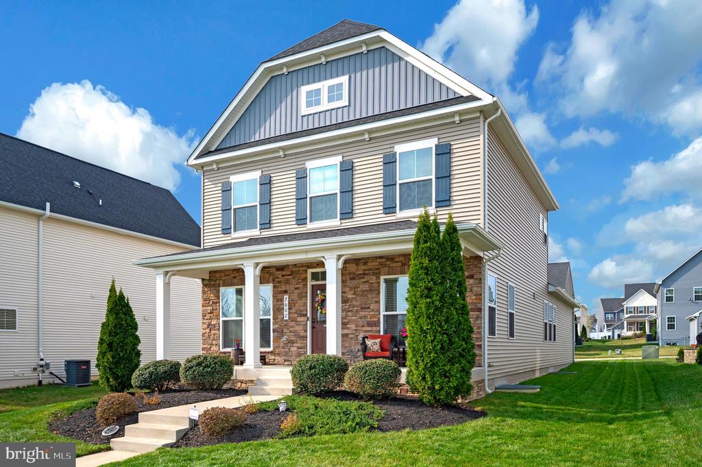 7002 COURTHOUSE COMMONS BLVD, SPOTSYLVANIA, Virginia 22553, 4 Bedrooms Bedrooms, ,3 BathroomsBathrooms,Residential,7002 COURTHOUSE COMMONS BLVD,VASP2040168 MLS # VASP2040168