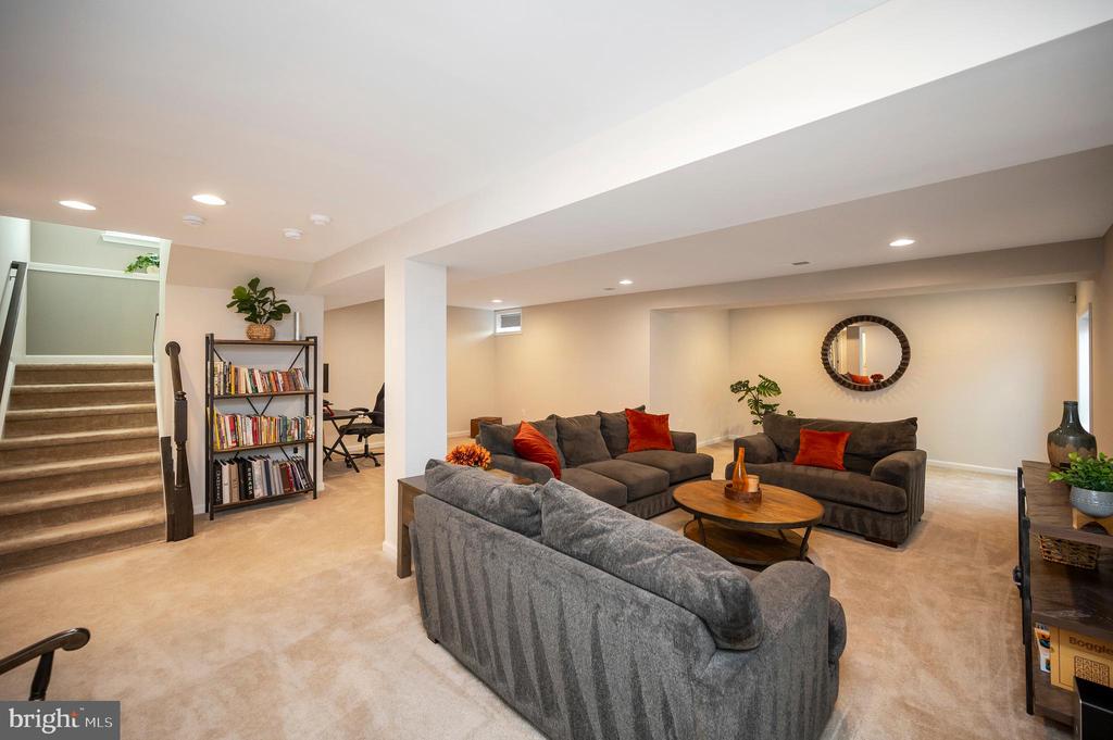 7002 COURTHOUSE COMMONS BLVD, SPOTSYLVANIA, Virginia 22553, 4 Bedrooms Bedrooms, ,3 BathroomsBathrooms,Residential,7002 COURTHOUSE COMMONS BLVD,VASP2040168 MLS # VASP2040168