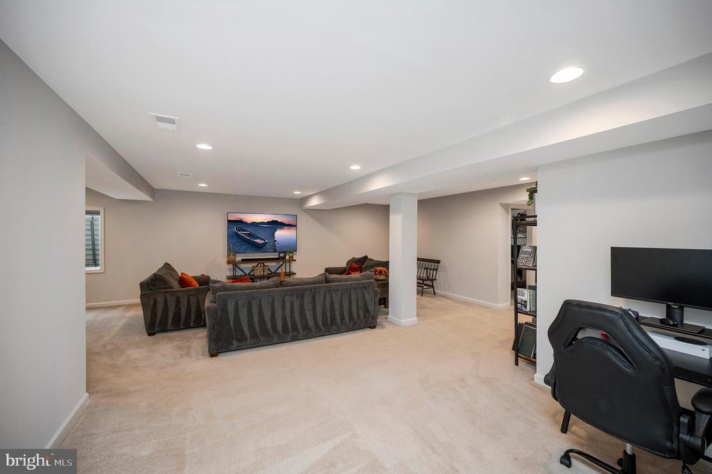 7002 COURTHOUSE COMMONS BLVD, SPOTSYLVANIA, Virginia 22553, 4 Bedrooms Bedrooms, ,3 BathroomsBathrooms,Residential,7002 COURTHOUSE COMMONS BLVD,VASP2040168 MLS # VASP2040168