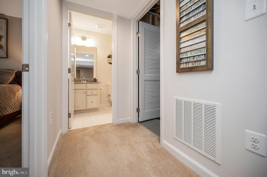 7002 COURTHOUSE COMMONS BLVD, SPOTSYLVANIA, Virginia 22553, 4 Bedrooms Bedrooms, ,3 BathroomsBathrooms,Residential,7002 COURTHOUSE COMMONS BLVD,VASP2040168 MLS # VASP2040168