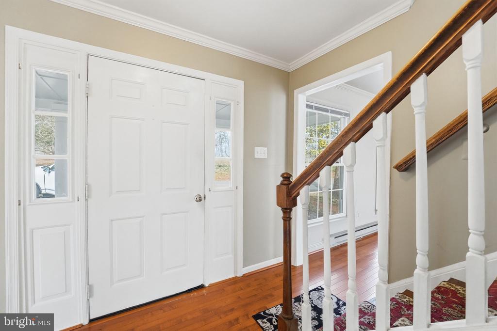 8277 LOCK LN, WARRENTON, Virginia 20186, 5 Bedrooms Bedrooms, ,3 BathroomsBathrooms,Residential,8277 LOCK LN,VAFQ2021058 MLS # VAFQ2021058