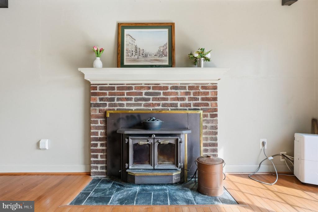 8277 LOCK LN, WARRENTON, Virginia 20186, 5 Bedrooms Bedrooms, ,3 BathroomsBathrooms,Residential,8277 LOCK LN,VAFQ2021058 MLS # VAFQ2021058