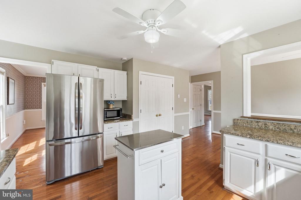 8277 LOCK LN, WARRENTON, Virginia 20186, 5 Bedrooms Bedrooms, ,3 BathroomsBathrooms,Residential,8277 LOCK LN,VAFQ2021058 MLS # VAFQ2021058