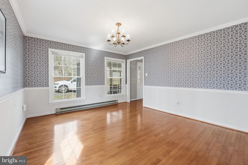 8277 LOCK LN, WARRENTON, Virginia 20186, 5 Bedrooms Bedrooms, ,3 BathroomsBathrooms,Residential,8277 LOCK LN,VAFQ2021058 MLS # VAFQ2021058