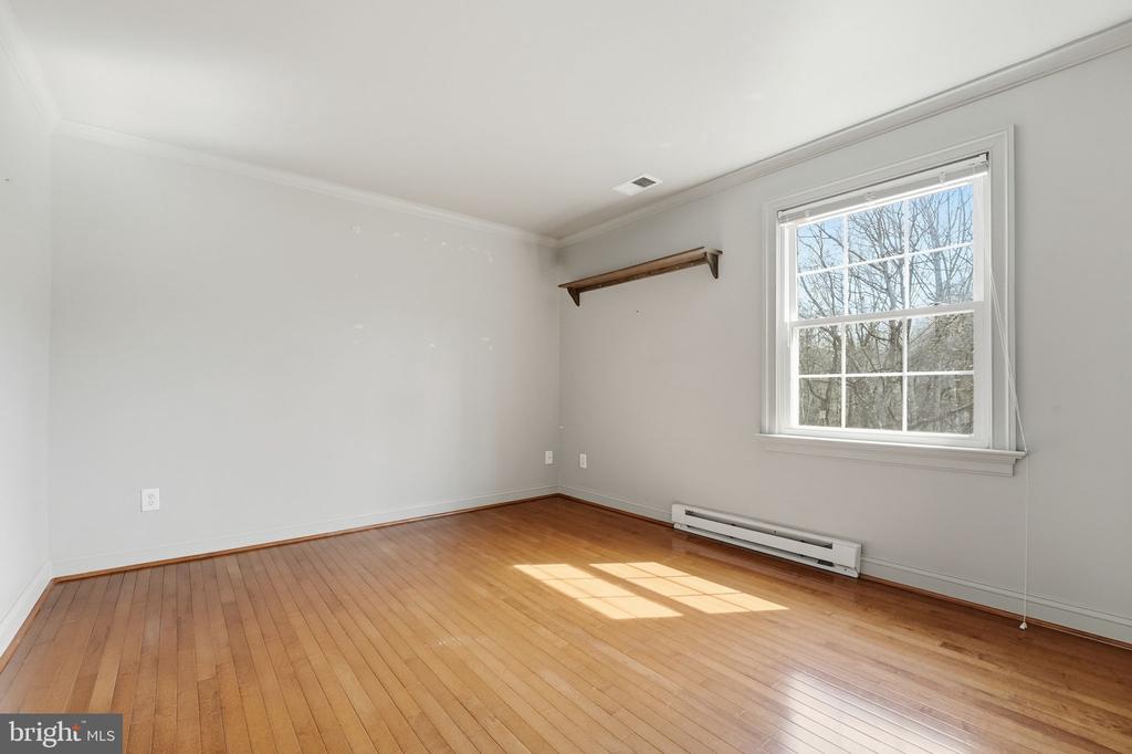 8277 LOCK LN, WARRENTON, Virginia 20186, 5 Bedrooms Bedrooms, ,3 BathroomsBathrooms,Residential,8277 LOCK LN,VAFQ2021058 MLS # VAFQ2021058