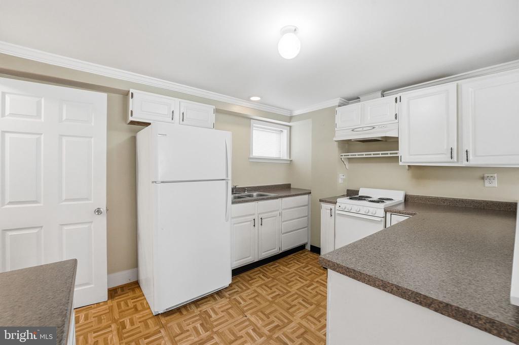 8277 LOCK LN, WARRENTON, Virginia 20186, 5 Bedrooms Bedrooms, ,3 BathroomsBathrooms,Residential,8277 LOCK LN,VAFQ2021058 MLS # VAFQ2021058