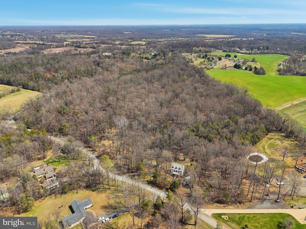 8277 LOCK LN, WARRENTON, Virginia 20186, 5 Bedrooms Bedrooms, ,3 BathroomsBathrooms,Residential,8277 LOCK LN,VAFQ2021058 MLS # VAFQ2021058