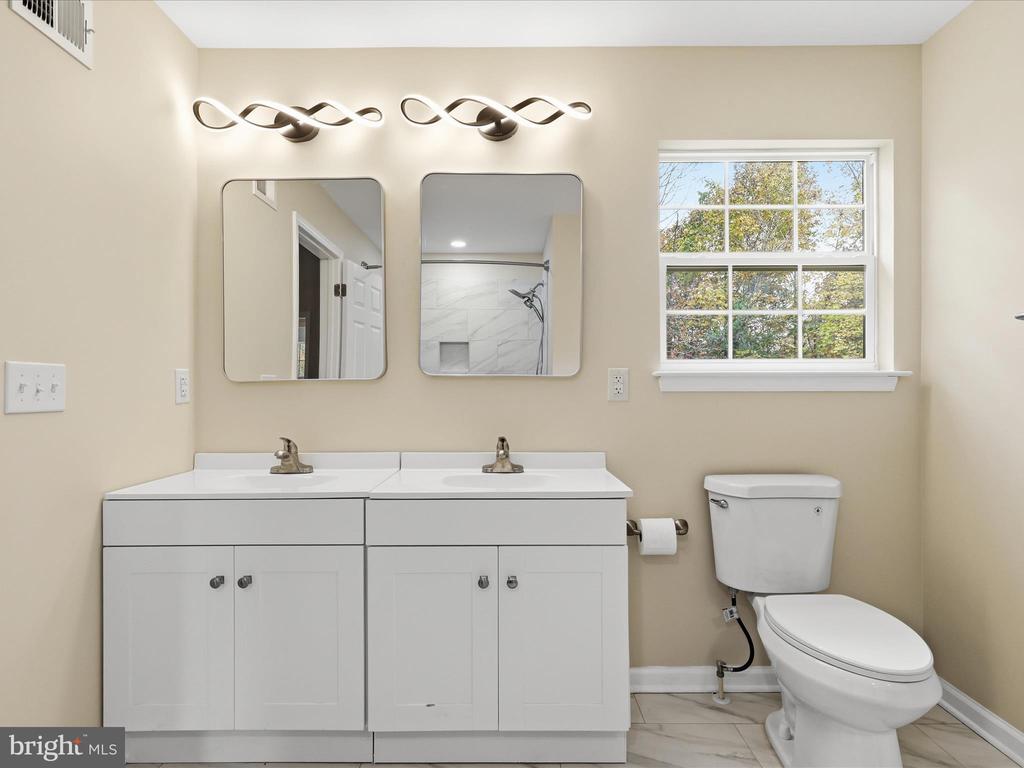 3281 RUSSEL RUN RD, LOCUST GROVE, Virginia 22508, 4 Bedrooms Bedrooms, ,2 BathroomsBathrooms,Residential,3281 RUSSEL RUN RD,VAOR2013676 MLS # VAOR2013676 3281 RUSSEL RUN RD, LOCUST GROVE, Virginia 22508, 4 Bedrooms Bedrooms, ,2 BathroomsBathrooms,Residential,3281 RUSSEL RUN RD,VAOR2013676 MLS # VAOR2013676