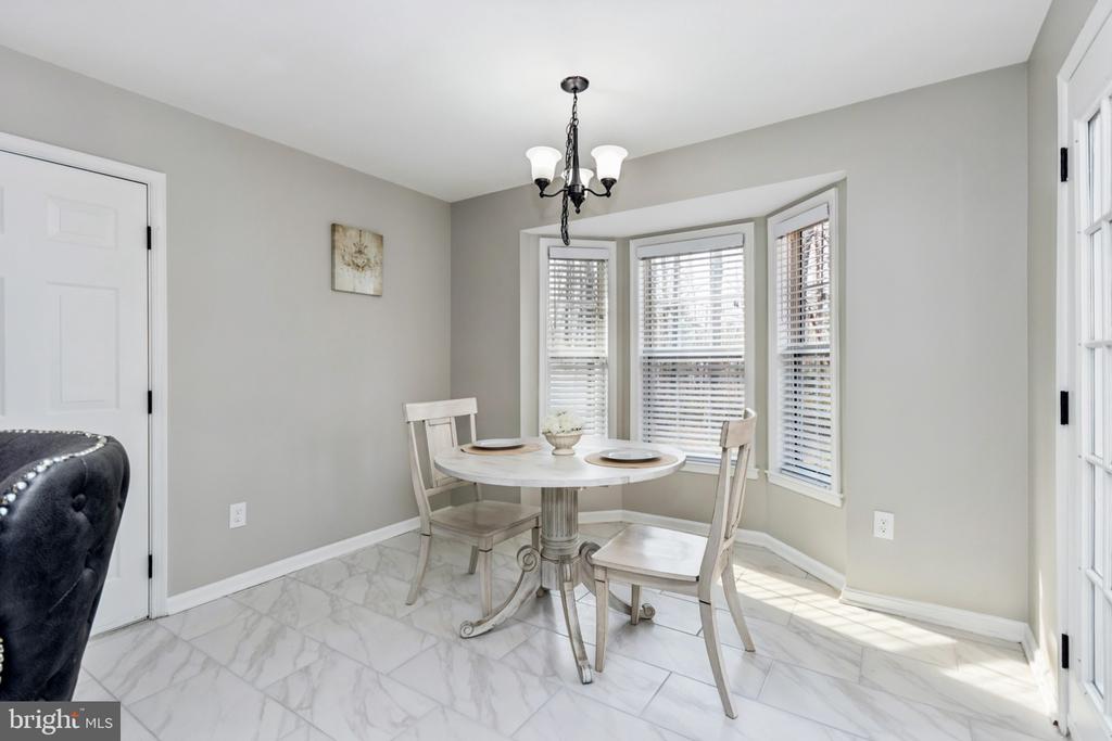 11709 WOODLAND VIEW DR, FREDERICKSBURG, Virginia 22407, 4 Bedrooms Bedrooms, ,3 BathroomsBathrooms,Residential,11709 WOODLAND VIEW DR,VASP2040396 MLS # VASP2040396