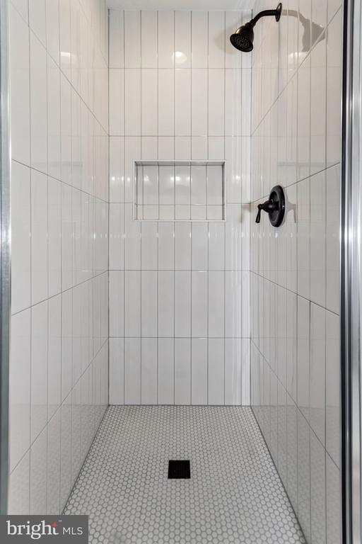 11709 WOODLAND VIEW DR, FREDERICKSBURG, Virginia 22407, 4 Bedrooms Bedrooms, ,3 BathroomsBathrooms,Residential,11709 WOODLAND VIEW DR,VASP2040396 MLS # VASP2040396