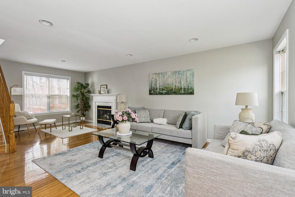 11709 WOODLAND VIEW DR, FREDERICKSBURG, Virginia 22407, 4 Bedrooms Bedrooms, ,3 BathroomsBathrooms,Residential,11709 WOODLAND VIEW DR,VASP2040396 MLS # VASP2040396