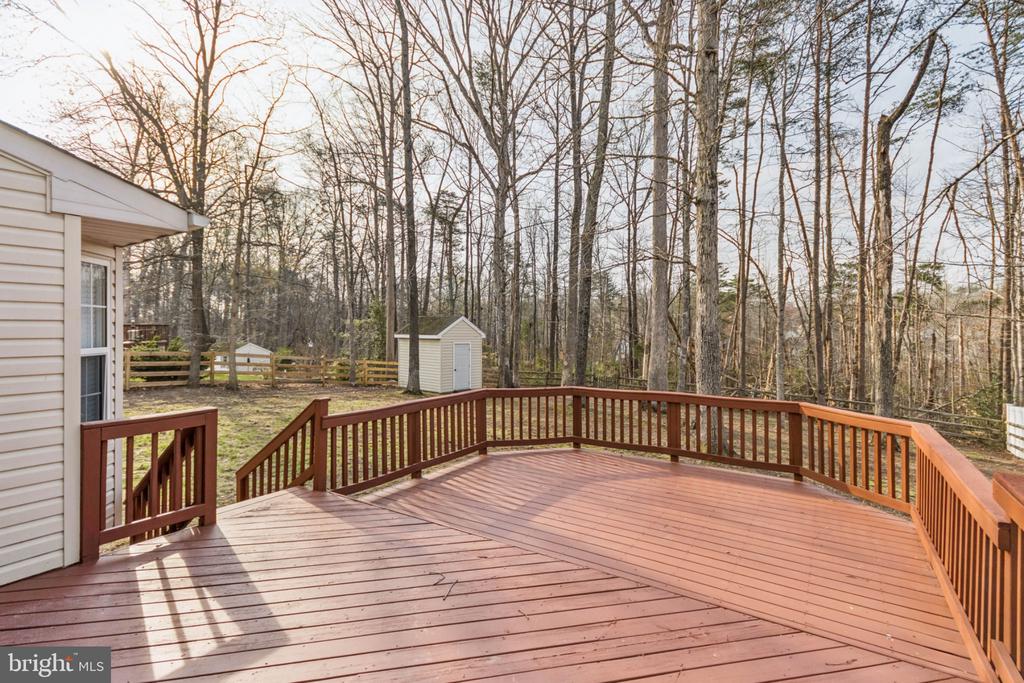 11709 WOODLAND VIEW DR, FREDERICKSBURG, Virginia 22407, 4 Bedrooms Bedrooms, ,3 BathroomsBathrooms,Residential,11709 WOODLAND VIEW DR,VASP2040396 MLS # VASP2040396