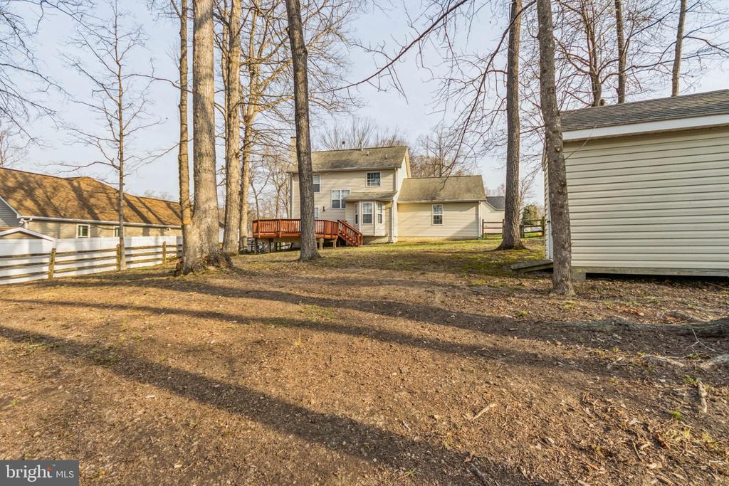 11709 WOODLAND VIEW DR, FREDERICKSBURG, Virginia 22407, 4 Bedrooms Bedrooms, ,3 BathroomsBathrooms,Residential,11709 WOODLAND VIEW DR,VASP2040396 MLS # VASP2040396