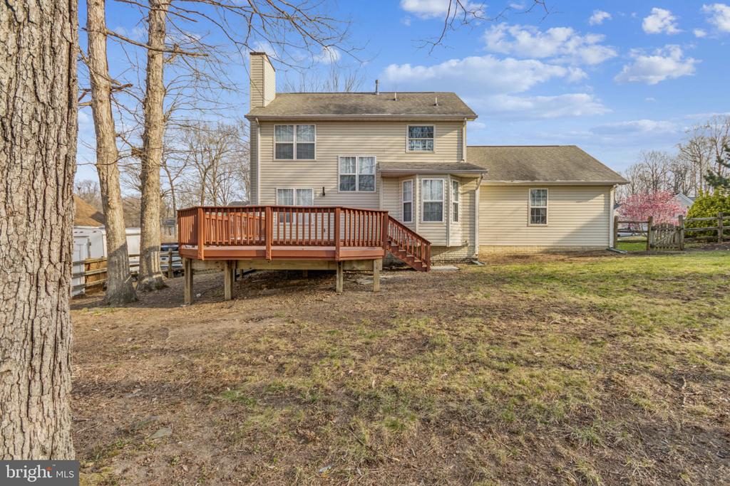 11709 WOODLAND VIEW DR, FREDERICKSBURG, Virginia 22407, 4 Bedrooms Bedrooms, ,3 BathroomsBathrooms,Residential,11709 WOODLAND VIEW DR,VASP2040396 MLS # VASP2040396