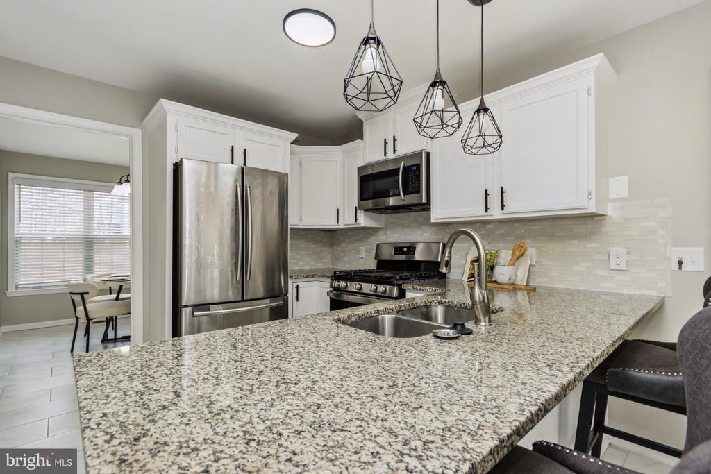 11709 WOODLAND VIEW DR, FREDERICKSBURG, Virginia 22407, 4 Bedrooms Bedrooms, ,3 BathroomsBathrooms,Residential,11709 WOODLAND VIEW DR,VASP2040396 MLS # VASP2040396