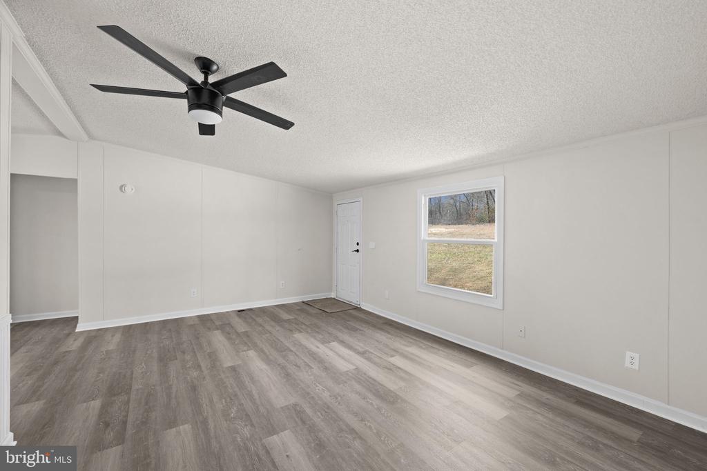 7309 RED FEATHER LN, SPOTSYLVANIA, Virginia 22551, 3 Bedrooms Bedrooms, ,2 BathroomsBathrooms,Residential,7309 RED FEATHER LN,VASP2040400 MLS # VASP2040400