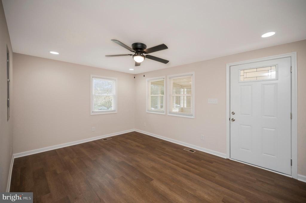 5200 HAMS FORD RD, WOODFORD, Virginia 22580, 4 Bedrooms Bedrooms, ,3 BathroomsBathrooms,Residential,5200 HAMS FORD RD,VASP2040404 MLS # VASP2040404