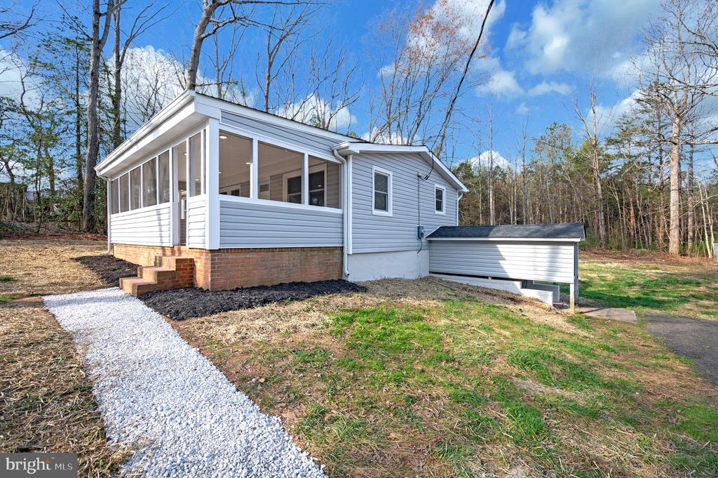 5200 HAMS FORD RD, WOODFORD, Virginia 22580, 4 Bedrooms Bedrooms, ,3 BathroomsBathrooms,Residential,5200 HAMS FORD RD,VASP2040404 MLS # VASP2040404