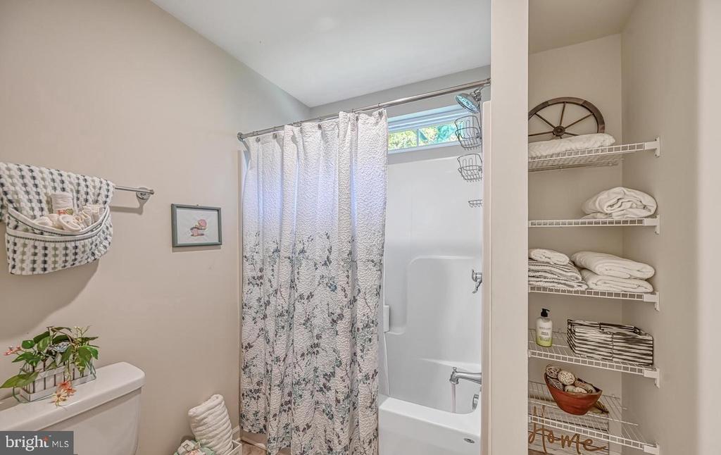 6121 BELMONT RD, MINERAL, Virginia 23117, 3 Bedrooms Bedrooms, ,2 BathroomsBathrooms,Residential,6121 BELMONT RD,VASP2040402 MLS # VASP2040402