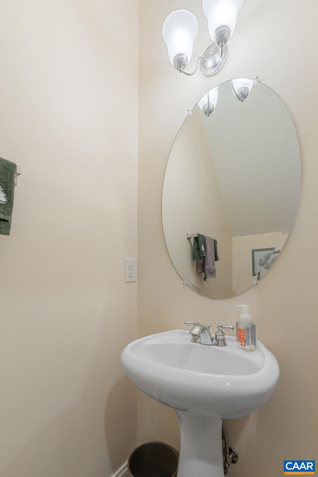 1313 GATE POST LN, CHARLOTTESVILLE, Virginia 22901, 3 Bedrooms Bedrooms, ,2 BathroomsBathrooms,Residential,1313 GATE POST LN,674849 MLS # 674849