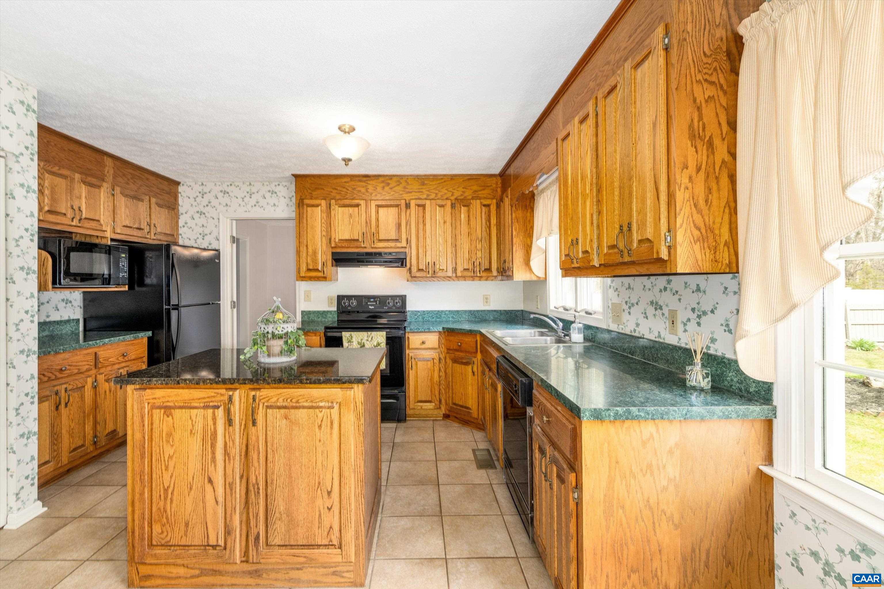 252 FLINT MOUNTAIN DR, STUARTS DRAFT, Virginia 24477, 3 Bedrooms Bedrooms, ,2 BathroomsBathrooms,Residential,252 FLINT MOUNTAIN DR,674977 MLS # 674977