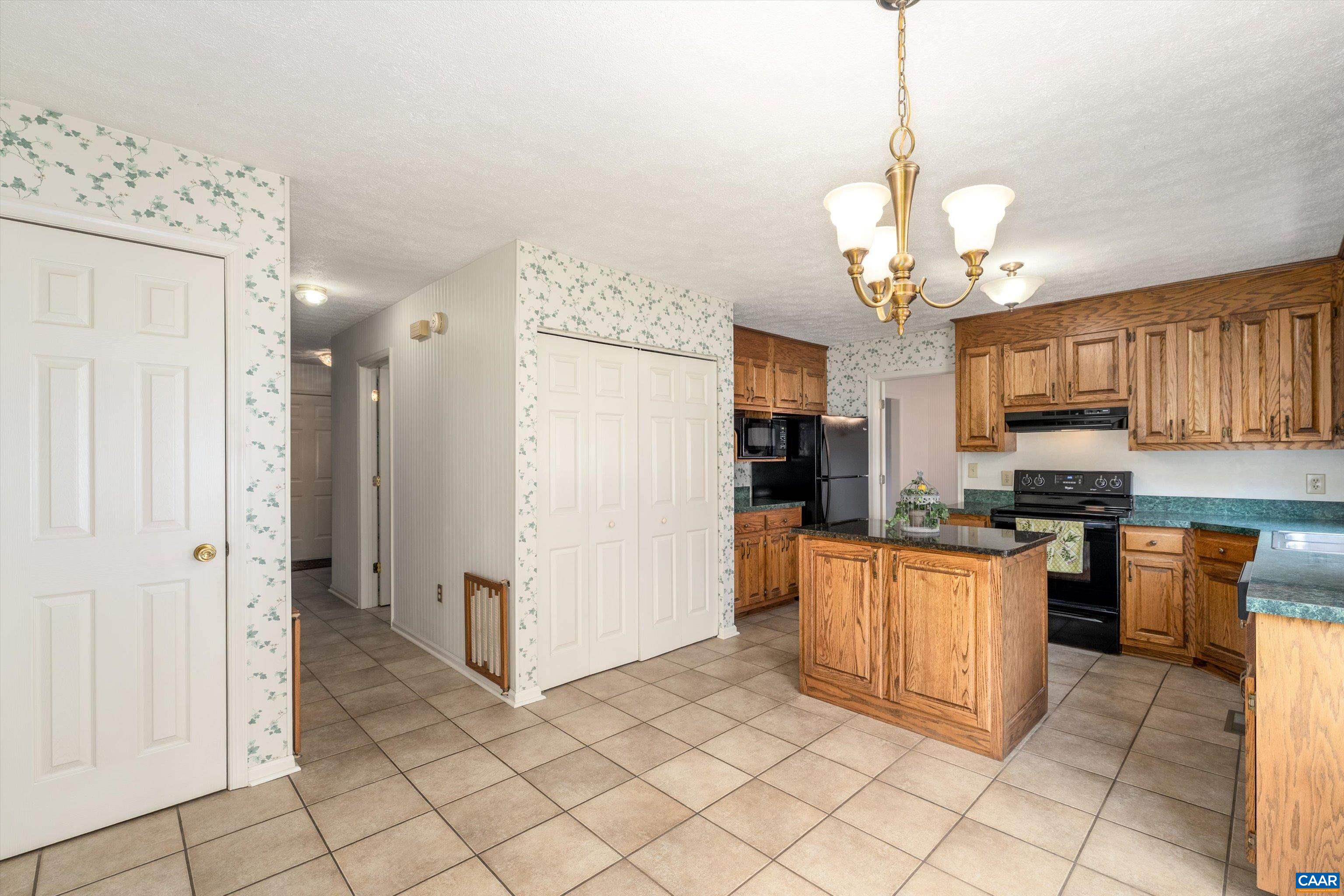 252 FLINT MOUNTAIN DR, STUARTS DRAFT, Virginia 24477, 3 Bedrooms Bedrooms, ,2 BathroomsBathrooms,Residential,252 FLINT MOUNTAIN DR,674977 MLS # 674977