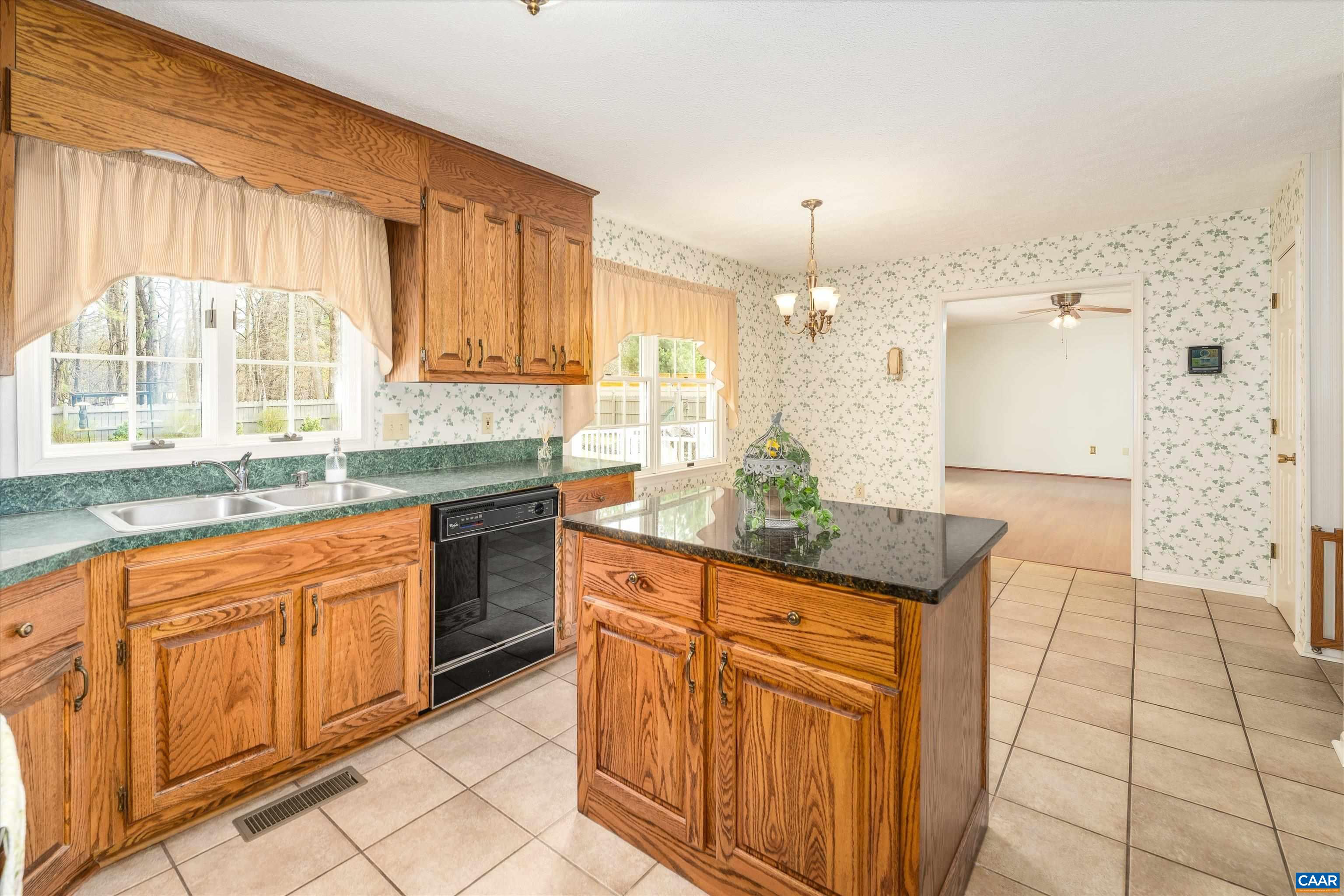 252 FLINT MOUNTAIN DR, STUARTS DRAFT, Virginia 24477, 3 Bedrooms Bedrooms, ,2 BathroomsBathrooms,Residential,252 FLINT MOUNTAIN DR,674977 MLS # 674977