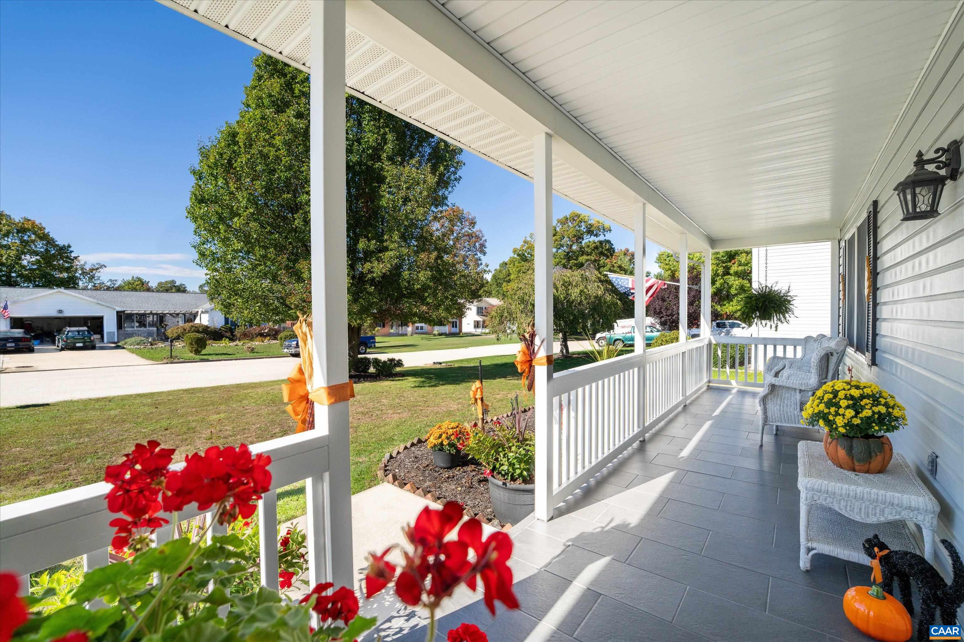 252 FLINT MOUNTAIN DR, STUARTS DRAFT, Virginia 24477, 3 Bedrooms Bedrooms, ,2 BathroomsBathrooms,Residential,252 FLINT MOUNTAIN DR,674977 MLS # 674977