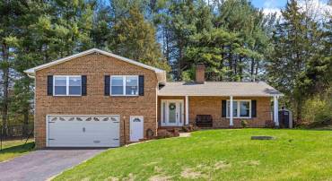 249 CATTLE SCALES RD, WAYNESBORO, Virginia 22980, 4 Bedrooms Bedrooms, ,2 BathroomsBathrooms,Residential,249 CATTLE SCALES RD,675002 MLS # 675002