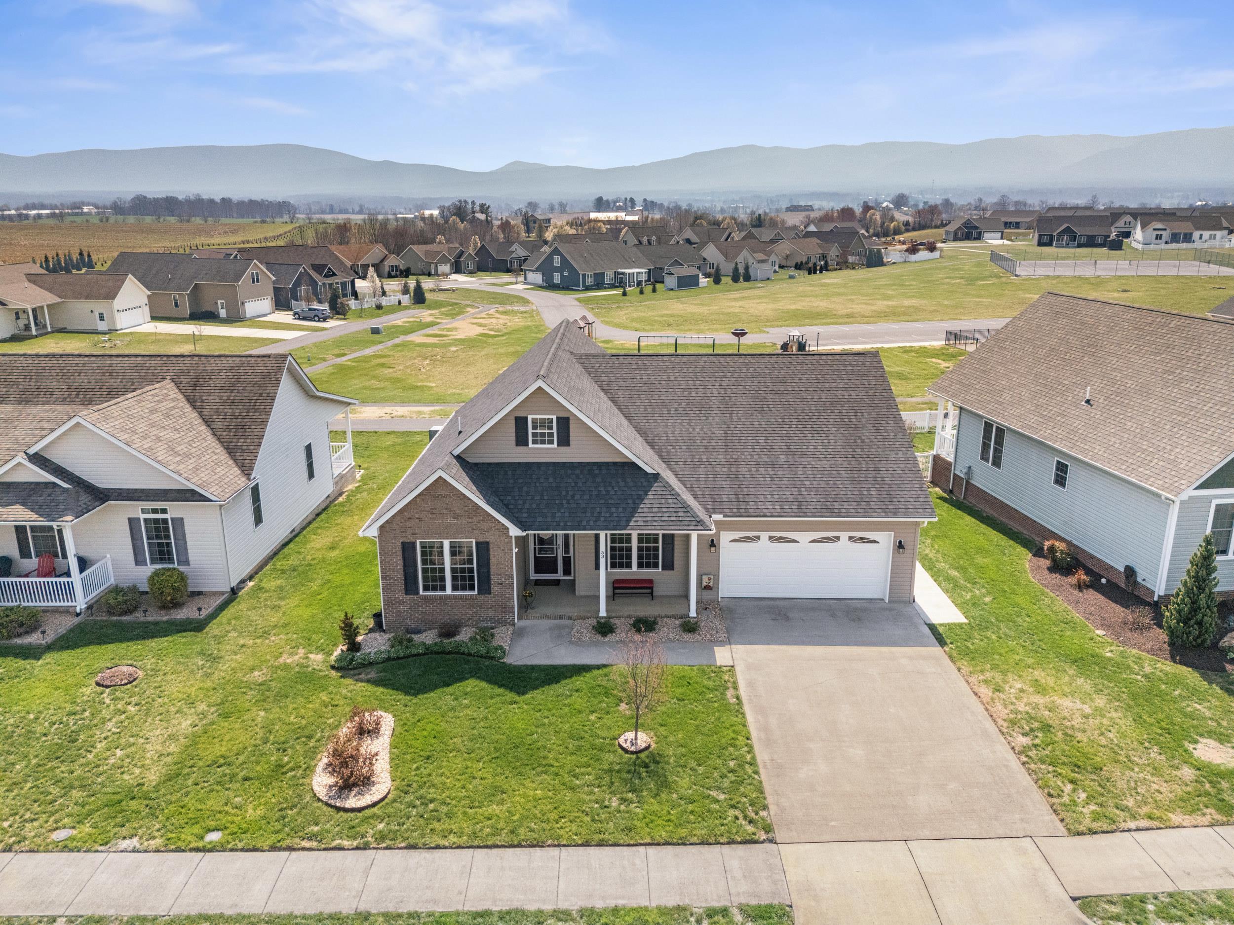 53 MARBLE DR, STUARTS DRAFT, Virginia 24477, 3 Bedrooms Bedrooms, ,2 BathroomsBathrooms,Residential,53 MARBLE DR,675003 MLS # 675003