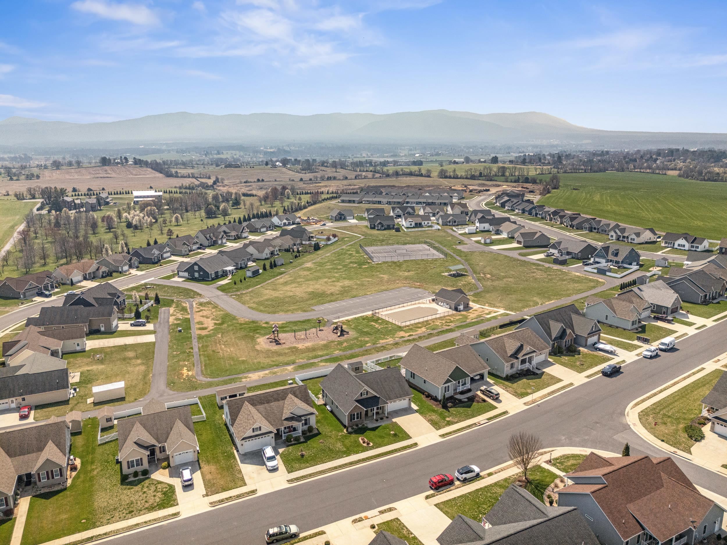 53 MARBLE DR, STUARTS DRAFT, Virginia 24477, 3 Bedrooms Bedrooms, ,2 BathroomsBathrooms,Residential,53 MARBLE DR,675003 MLS # 675003