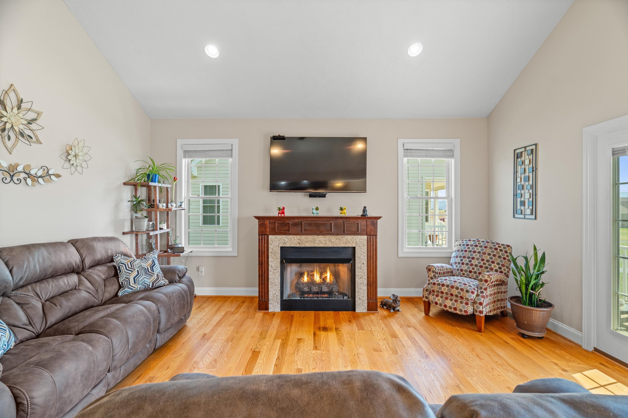 53 MARBLE DR, STUARTS DRAFT, Virginia 24477, 3 Bedrooms Bedrooms, ,2 BathroomsBathrooms,Residential,53 MARBLE DR,675003 MLS # 675003