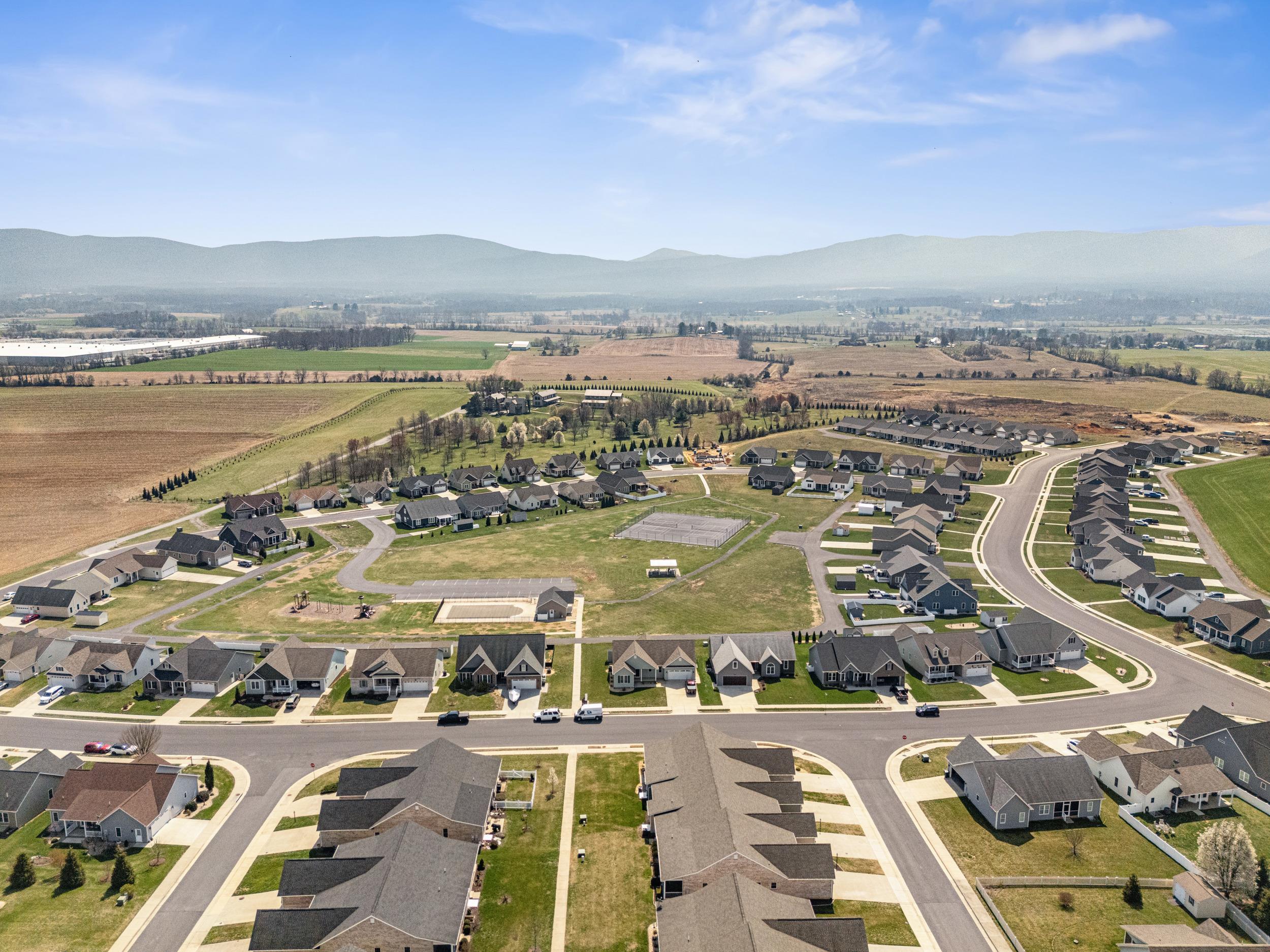 53 MARBLE DR, STUARTS DRAFT, Virginia 24477, 3 Bedrooms Bedrooms, ,2 BathroomsBathrooms,Residential,53 MARBLE DR,675003 MLS # 675003