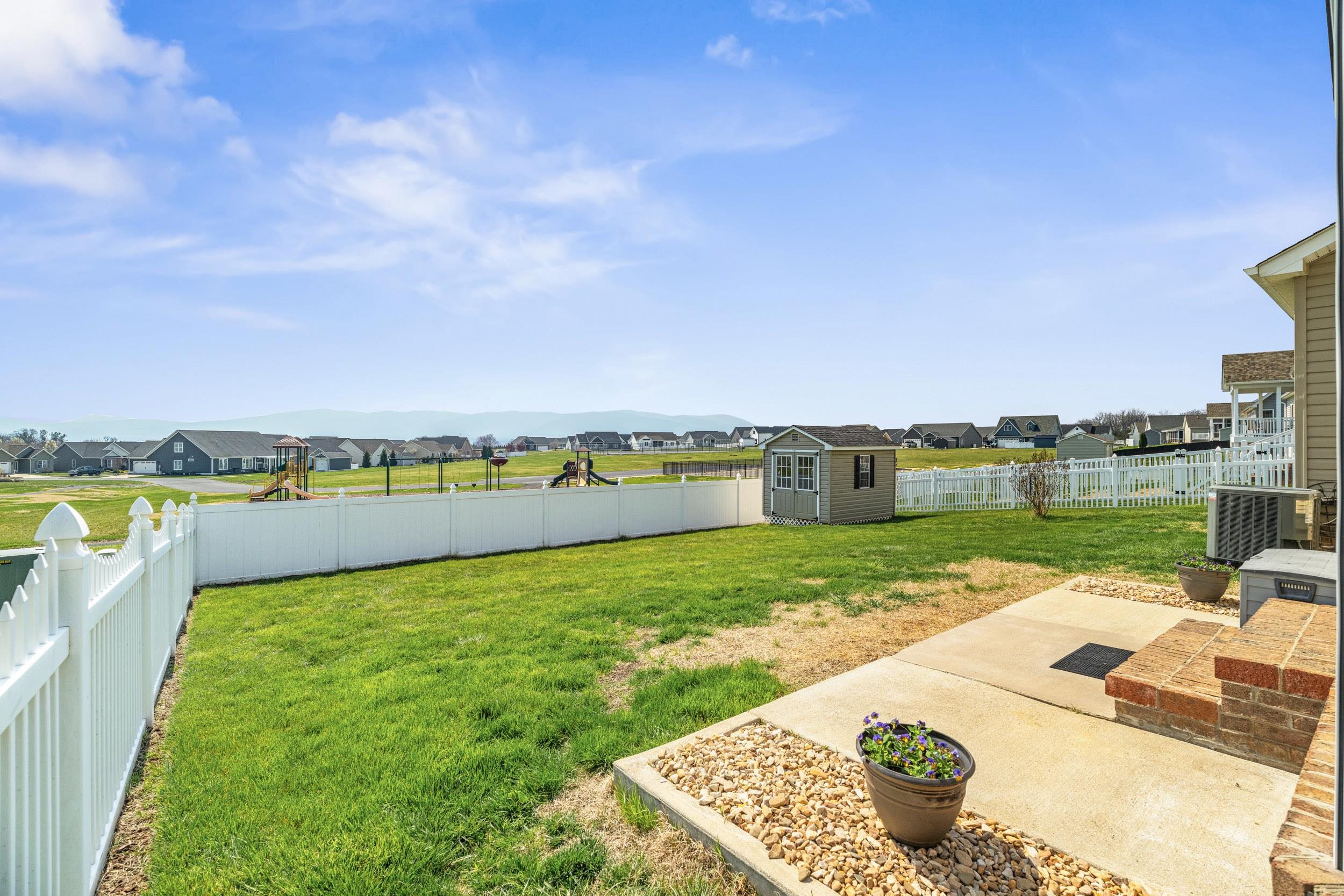 53 MARBLE DR, STUARTS DRAFT, Virginia 24477, 3 Bedrooms Bedrooms, ,2 BathroomsBathrooms,Residential,53 MARBLE DR,675003 MLS # 675003