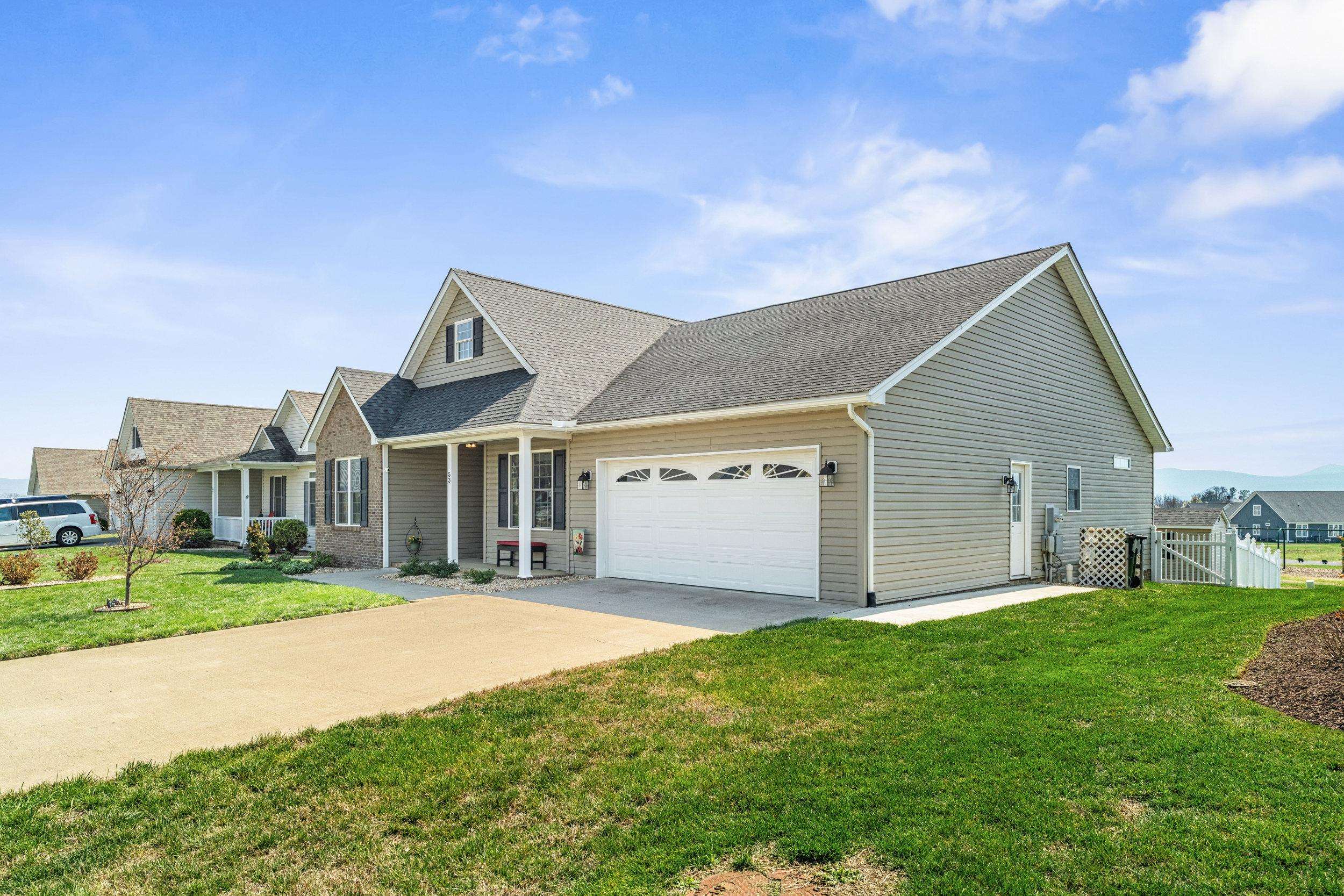 53 MARBLE DR, STUARTS DRAFT, Virginia 24477, 3 Bedrooms Bedrooms, ,2 BathroomsBathrooms,Residential,53 MARBLE DR,675003 MLS # 675003