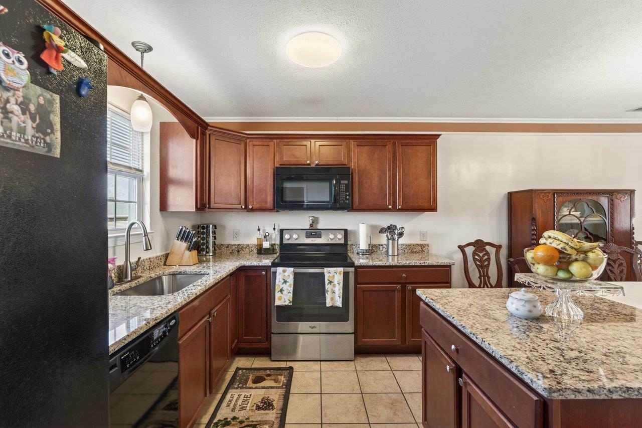 202 TARA DAWN CIR, BROADWAY, Virginia 22815, 3 Bedrooms Bedrooms, ,2 BathroomsBathrooms,Residential,202 TARA DAWN CIR,675006 MLS # 675006