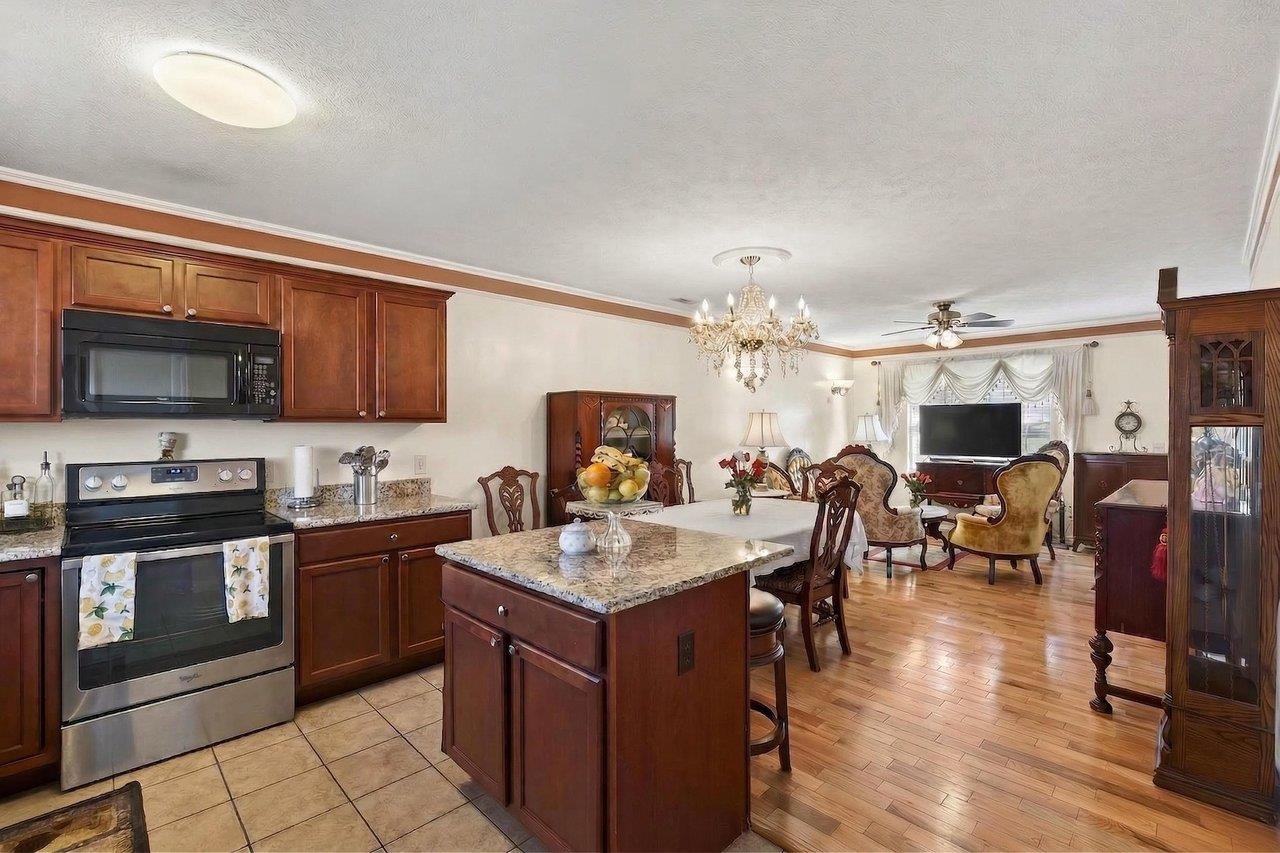 202 TARA DAWN CIR, BROADWAY, Virginia 22815, 3 Bedrooms Bedrooms, ,2 BathroomsBathrooms,Residential,202 TARA DAWN CIR,675006 MLS # 675006