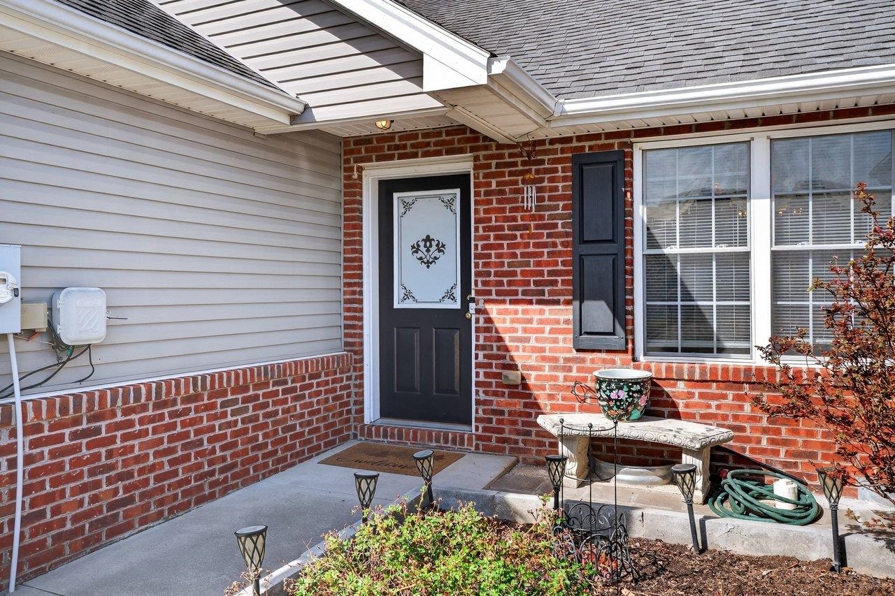 202 TARA DAWN CIR, BROADWAY, Virginia 22815, 3 Bedrooms Bedrooms, ,2 BathroomsBathrooms,Residential,202 TARA DAWN CIR,675006 MLS # 675006