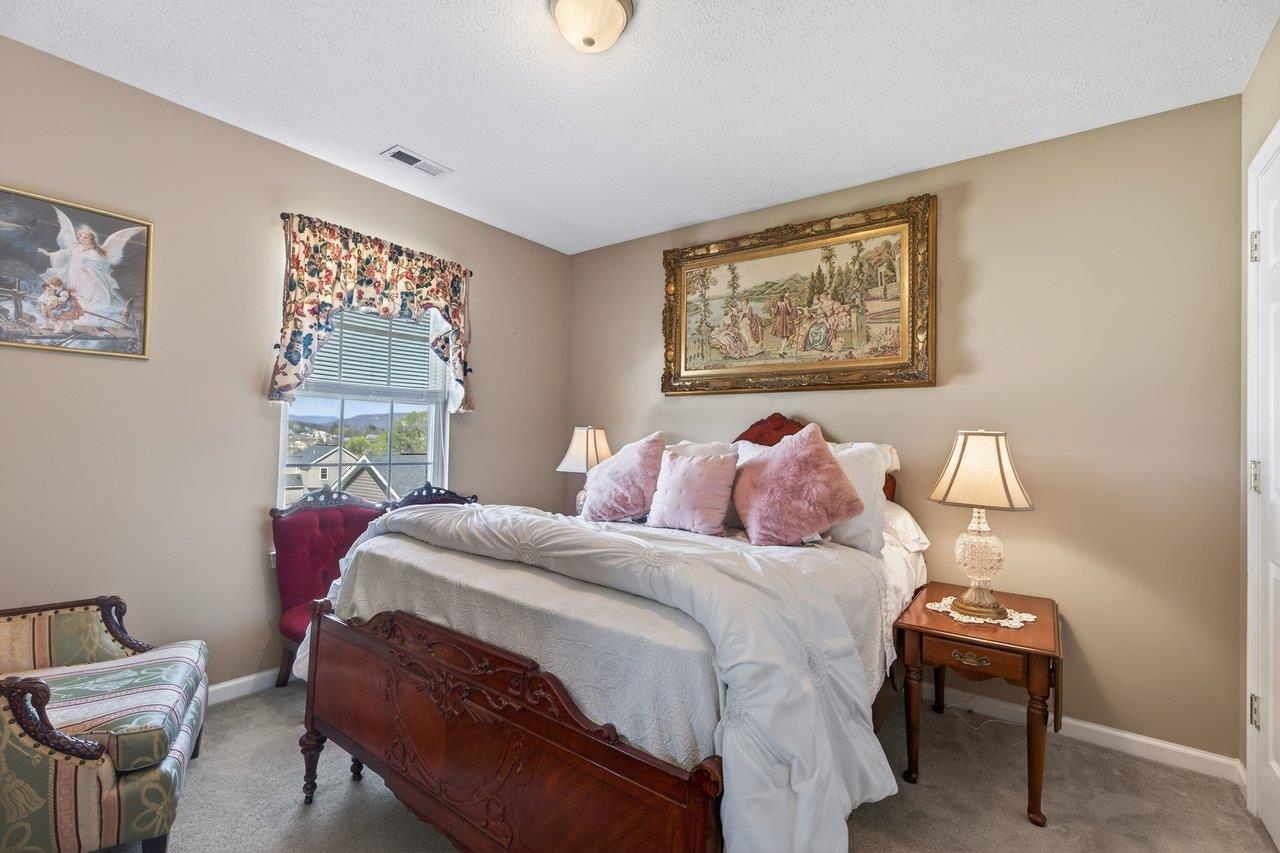 202 TARA DAWN CIR, BROADWAY, Virginia 22815, 3 Bedrooms Bedrooms, ,2 BathroomsBathrooms,Residential,202 TARA DAWN CIR,675006 MLS # 675006